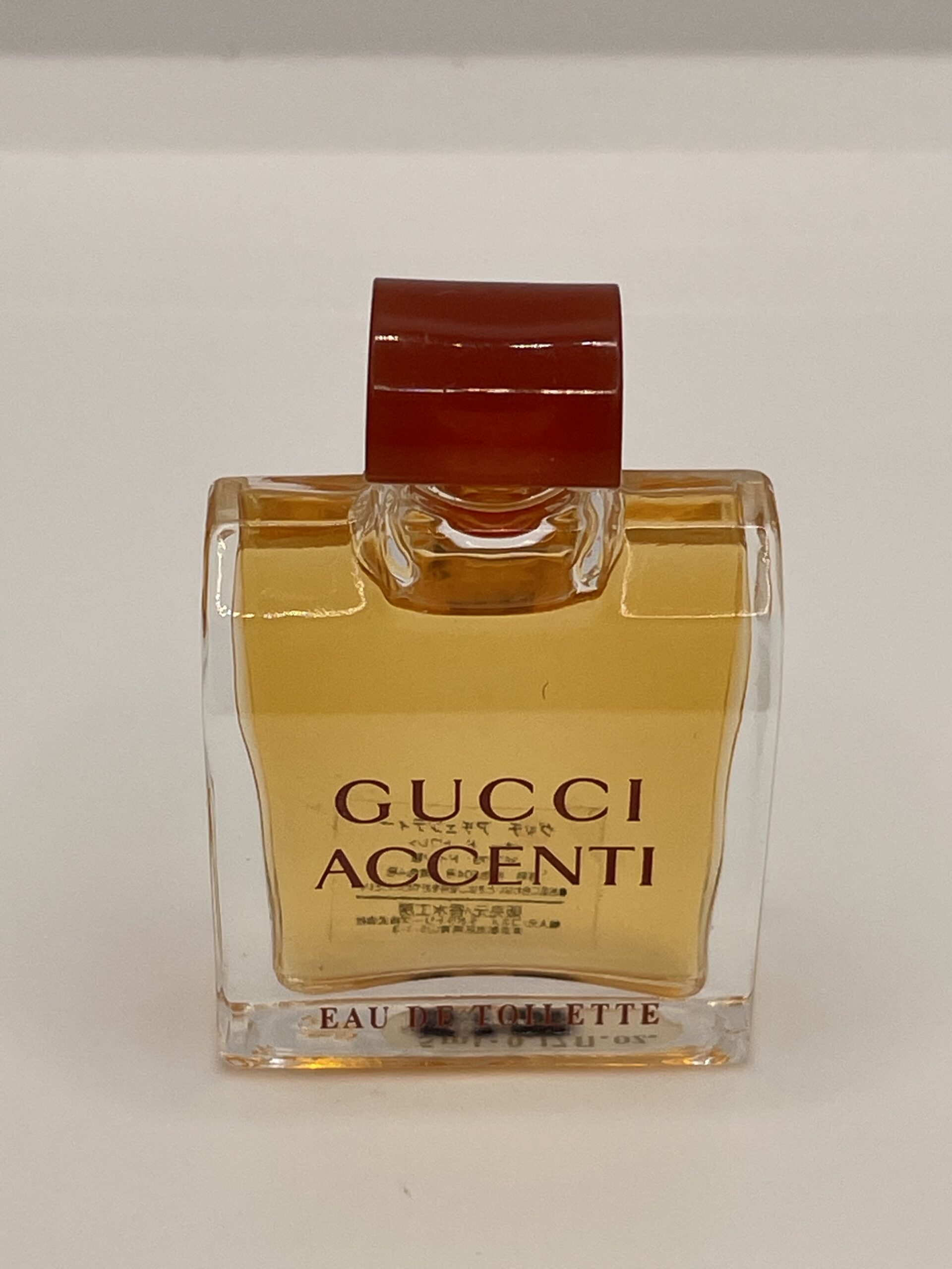 フルーツの香りが繊細な感覚を呼び覚ます香水 ほんのり香りがするひと時 香水の紹介ブログ